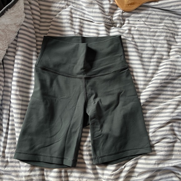 TNA ARITZIA BIKER SHORTS BIKE SHORTS ATHLETIC SHORTS LONG - Picture 3 of 4